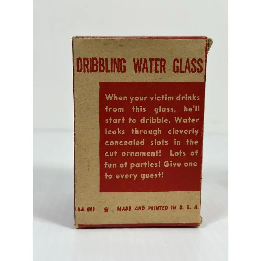 VINTAGE GAG GIFT NOVELTY DRIBBLING WATER GLASS‎ WITH THE ORIGINAL BOX
